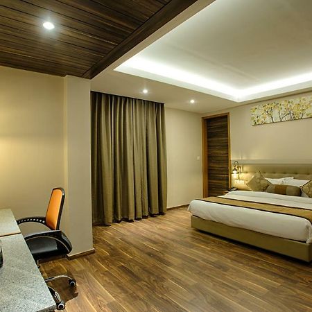 Four Vedas Hotel & Resort Siliguri Exterior foto